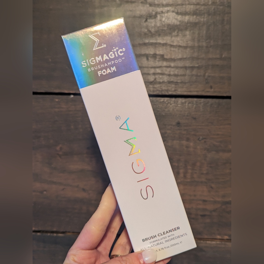 NEW Sigma Sigmagic Foam Brush Shampoo